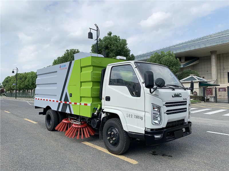 江鈴掃路車4方塵1.5方水(shuǐ)